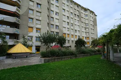Street view of Lancy, the area around AIRLOOP
